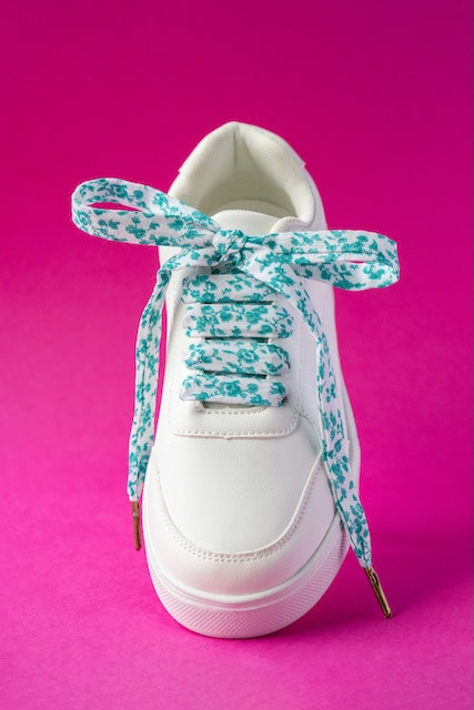 Lacets en tissu fleuris vert pour une touche originale sur ses chaussures, baskets, sneakers et boots.